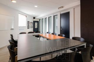 Local Comercial  Electricitat. Local en venta a pie de calle en hospitalet del llobregat. esqui