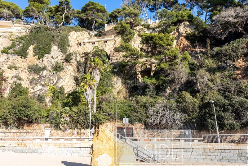 Foto 40016f85-91c5-4b0b-b3b2-63fd15cf16c3. Casa amb aparcament piscina a Montgoda Lloret de Mar