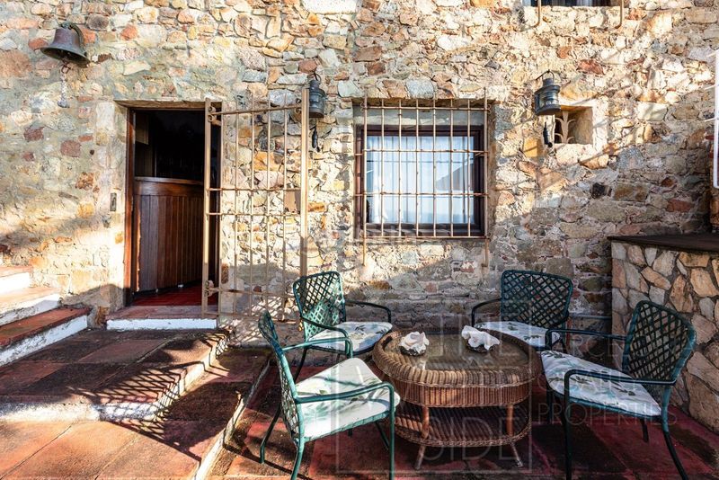 Foto a025bc7c-8e0b-45b6-b10f-dfe5220b4fe4. Casa amb aparcament piscina a Montgoda Lloret de Mar