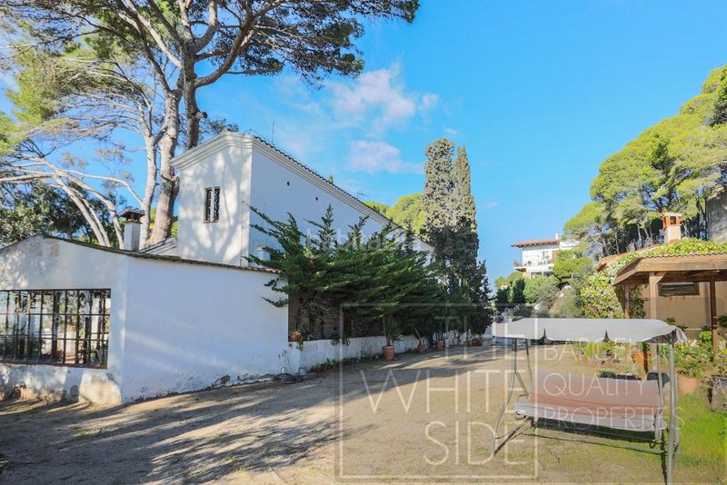 Foto fc65864a-d7e8-4ad3-a2cd-f10108e3af51. Casa amb aparcament piscina a Montgoda Lloret de Mar