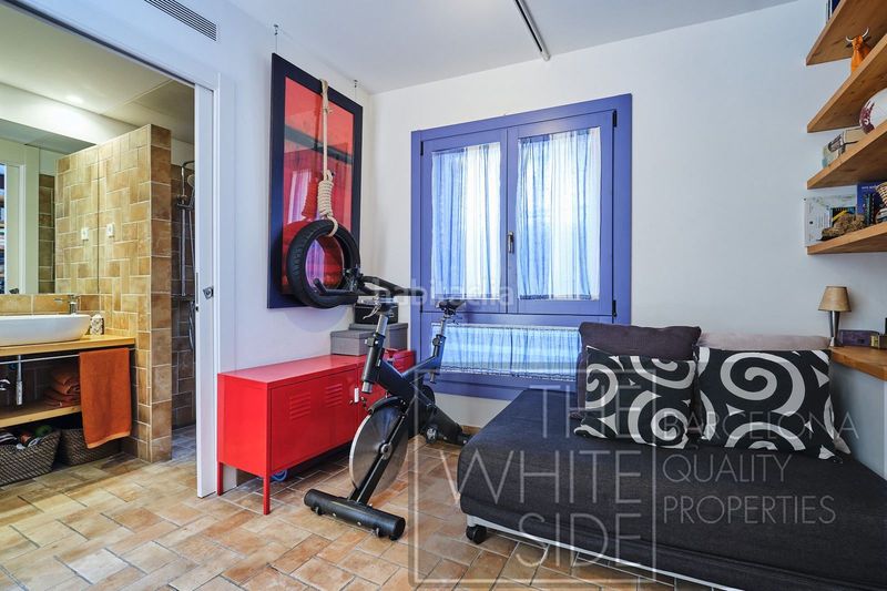 Foto 68e6fbe5-a621-4186-8a51-b9762c246f4c. Casa amb calefacció piscina a Vila de Gràcia Barcelona