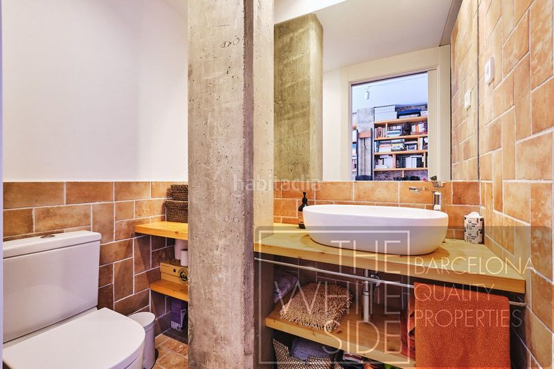 Foto a4f03f5d-4d61-4749-98e5-4013a1290fd7. Casa amb calefacció piscina a Vila de Gràcia Barcelona