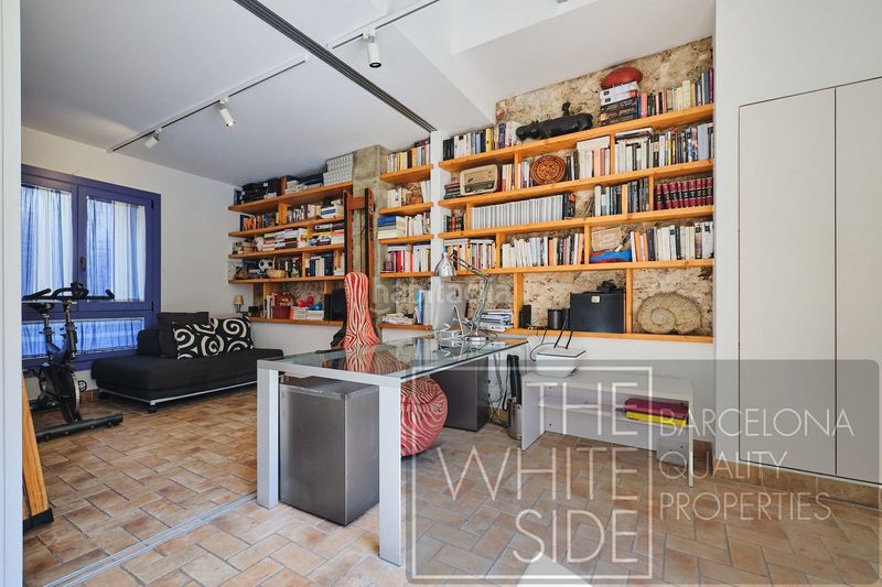 Foto b8c45909-7f95-4a90-8305-9cb8b07f2024. Casa amb calefacció piscina a Vila de Gràcia Barcelona