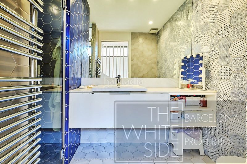 Foto d03c5bfb-f774-4581-b0b7-3d0b3d4701e6. Casa amb calefacció piscina a Vila de Gràcia Barcelona