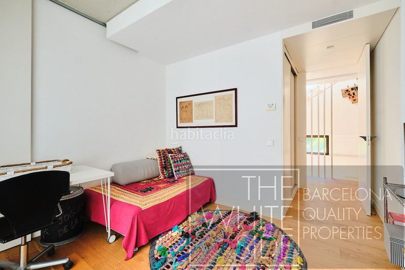 Foto e971c8fa-38b5-4ba3-a892-d8dfd6be038b. Casa amb calefacció piscina a Vila de Gràcia Barcelona