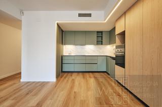 Pis  Montjuïc. Piso en venta poblesec  barcelona. reformado, terraza, parquing.