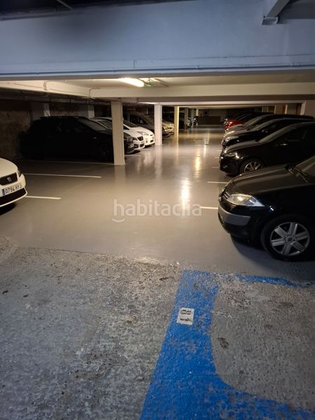 Foto 039343a3-9350-4bf0-96c0-3b89c6a357bf. Aparcament cotxe a Sant Antoni Barcelona