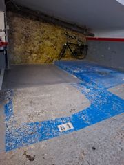 Aparcament cotxe  Viladomat. Plaza de parking en venta viladomat  parlament