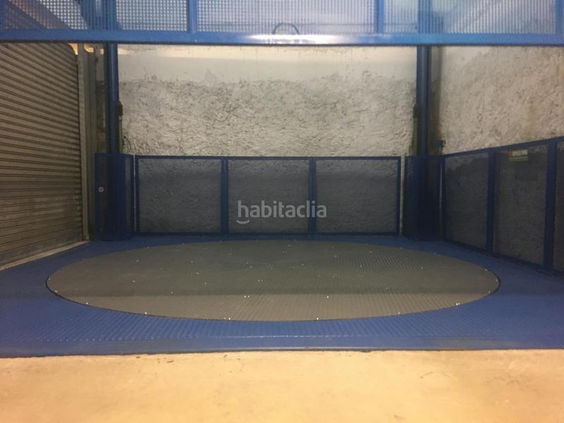 Foto 8ea38424-9f30-42a0-89d0-7143addae859. Aparcament cotxe a Poblenou Barcelona