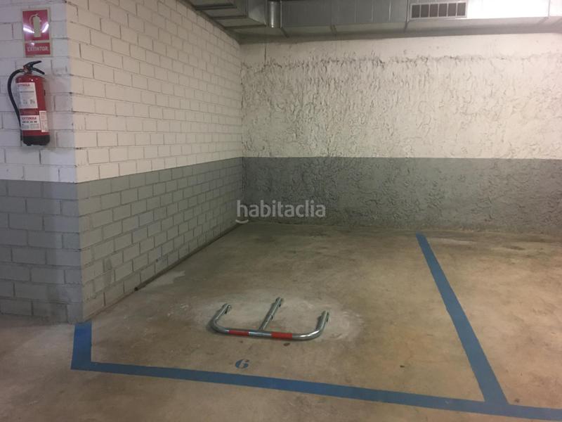 Foto cd4cdfce-9f0f-4f4e-9abd-a6a696c26189. Aparcament cotxe a Poblenou Barcelona