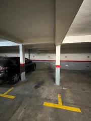 Parking coche  Travessera de dalt. Plaza parking en trav. dalt  lliri barri la salut  gràcia