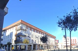 tic  De sant antoni. tico con terraza privada, en segunda lnea de mar.