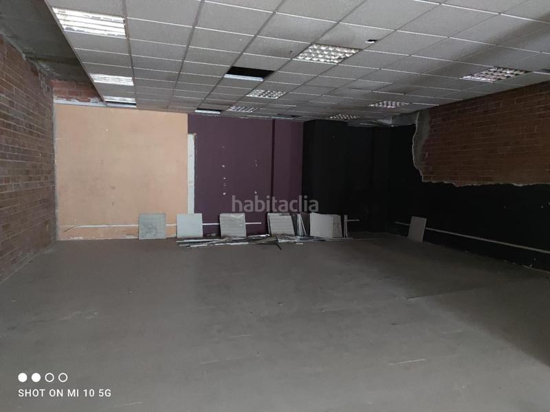 Foto 3bfaf2dd-5332-4640-a7b2-94f6723e3805. Affitto locale commerciale in Eixample Sud-Migdia Girona