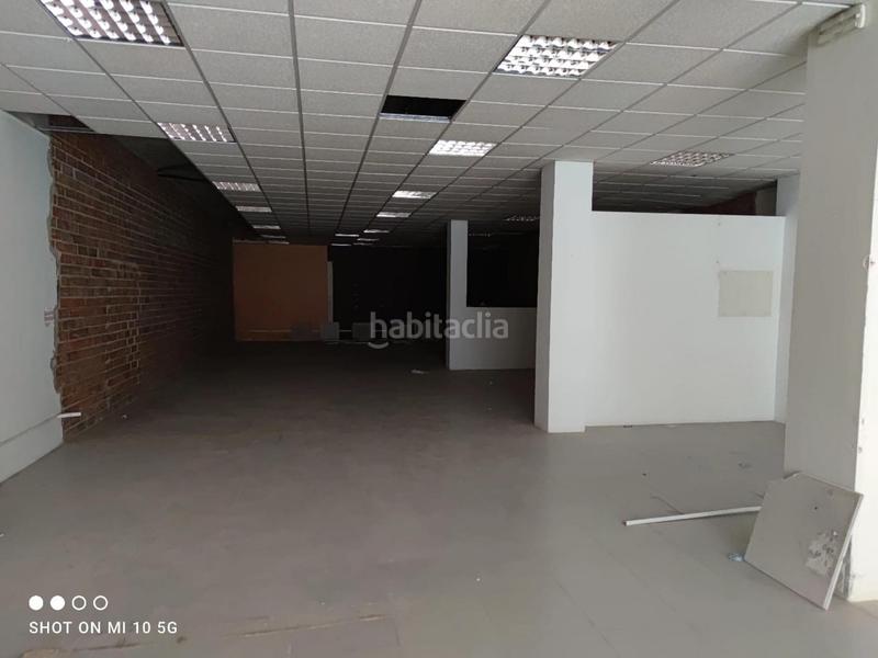 Foto cdfc943f-d810-452f-a1fe-965e3f9111ad. Location local commercial dans Eixample Sud-Migdia Girona