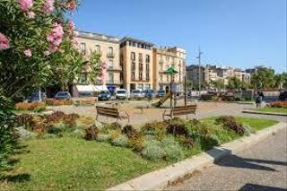Traspàs Local Comercial a Eixample Nord. Quieres montar tu propio negocio de peluquería?..