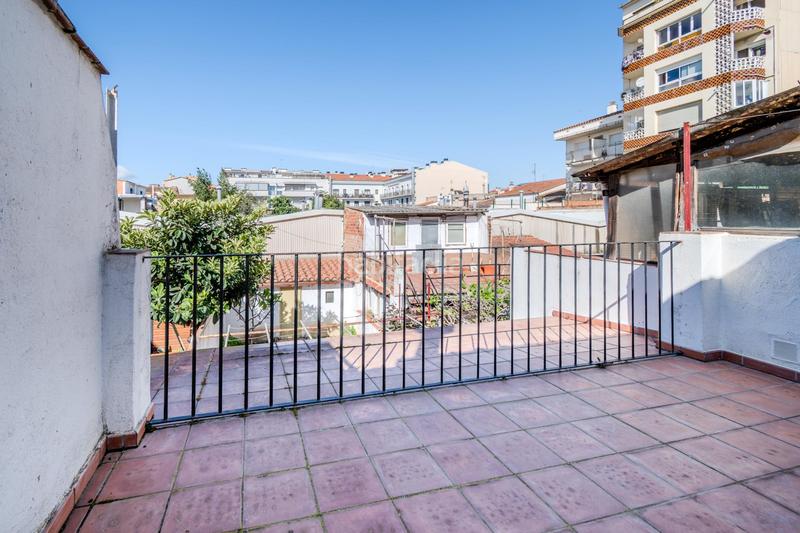 Foto 87b53339-fc3f-4afd-ab0d-e3abe7b036a1. Reihenhaus mit heizung parking in Veïnat Salt