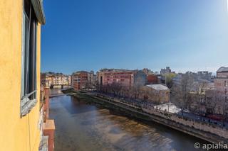 Piso  Dels calderers. Barri vell  vistas al rio!