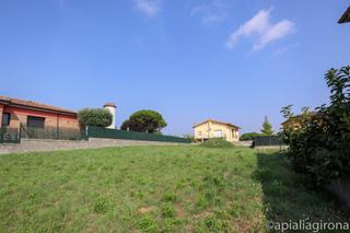 Residential Plot  Llevant. Parcela urbanizable para 1 vivenda unifamiliar en  riudellots