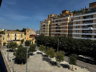 Ático en Centre. Tu nuevo hogar familiar en lo alto de la ciudad
