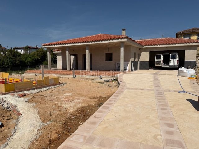 Foto 01417dec-9c49-4f96-a290-9458fce715fe. Casa amb calefacció aparcament piscina a Sils