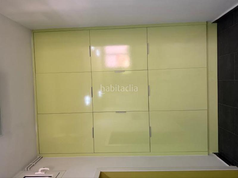 Foto 7d9a38f4-7087-42e5-a62d-1e606b8b1b6c. Casa adossada amb calefacció aparcament piscina a Barcelona