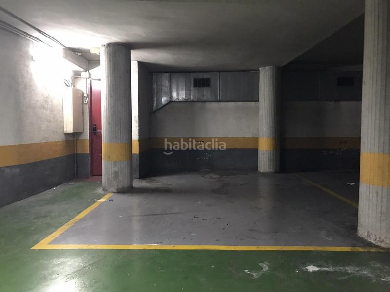 Foto 693bd07e-a6cb-4a31-bfb4-878f05ca733d. Car parking in Raval Barcelona