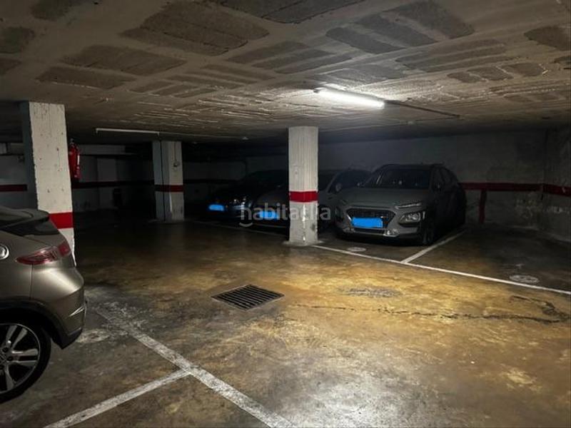 Foto 8597c66f-98cb-44a4-a2b5-4bed0b23e281. Autoparkplatz in Eixample Nord Girona