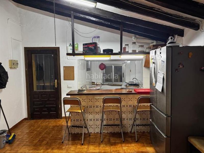 Foto 30077c30-b193-4d91-bea5-624fd9f14c46. Reihenhaus mit parking in Vila-sacra