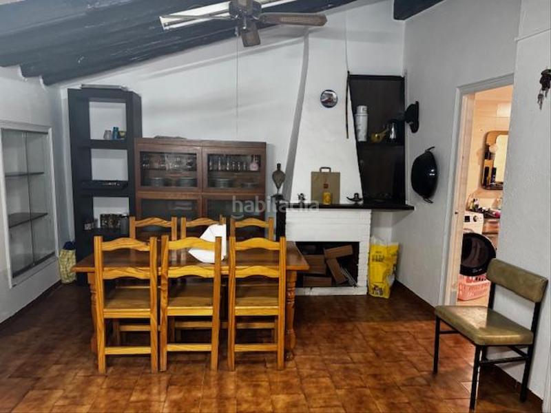 Foto 66c7dd6c-6359-4042-a4a5-819e4288d8bd. Reihenhaus mit parking in Vila-sacra