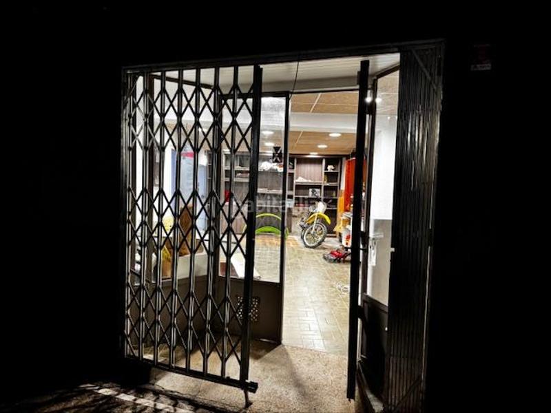 Foto 69d11a3b-47c7-4fc1-bad6-5000bff580a2. Reihenhaus mit parking in Vila-sacra