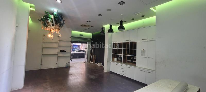 Foto 2e126399-ab58-41b4-a5ba-bea0b60fe150. Local comercial a Sant Antoni Barcelona
