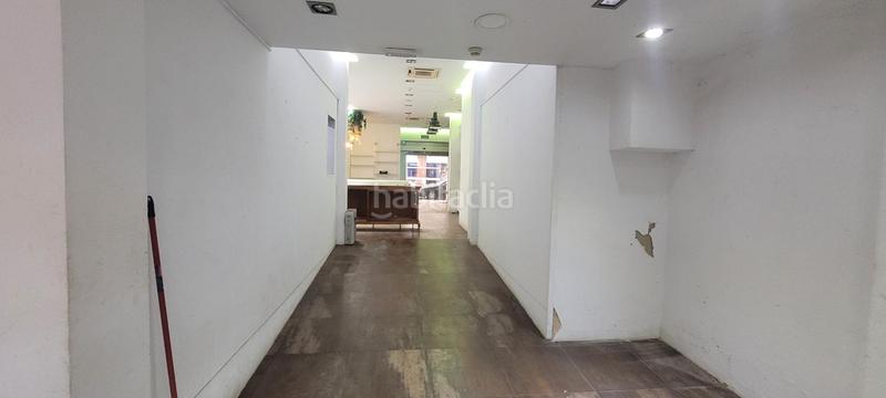 Foto 8a4d80ff-8c3b-49a0-90e4-a3548261357d. Local comercial a Sant Antoni Barcelona