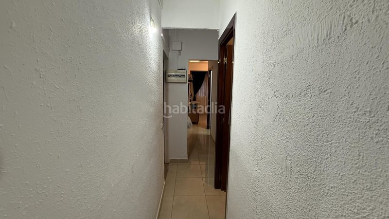 Foto 478c3554-593f-48e0-80f8-a2d5634f6121. Edifici a Can Vidalet Esplugues de Llobregat