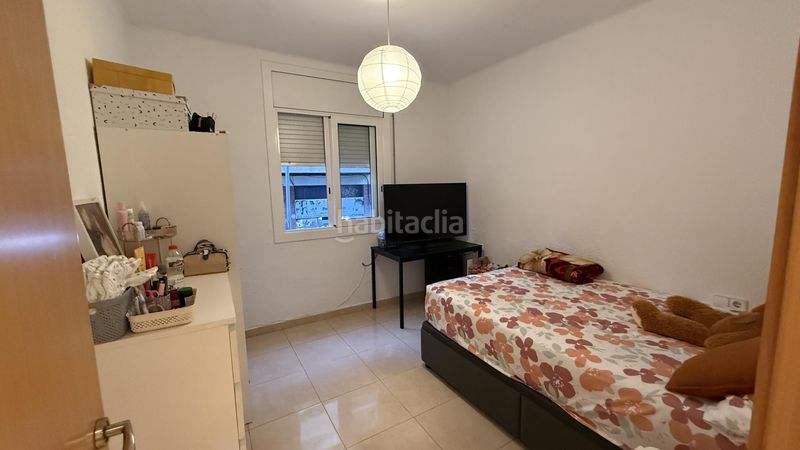 Foto f0825655-1457-4d7e-8ff5-3154683c4a41. Edifici a Can Vidalet Esplugues de Llobregat