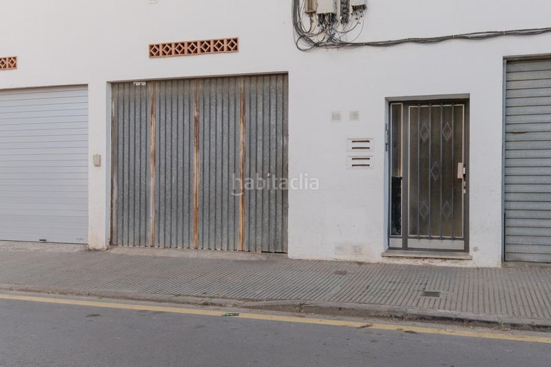 Foto 4605aa9a-9006-4c32-a83e-1e7a07e067ff. Aparcament cotxe a Barri Vell Salt