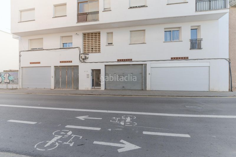 Foto d40c57ae-e2eb-4f33-911c-c19bc6ce5743. Aparcament cotxe a Barri Vell Salt