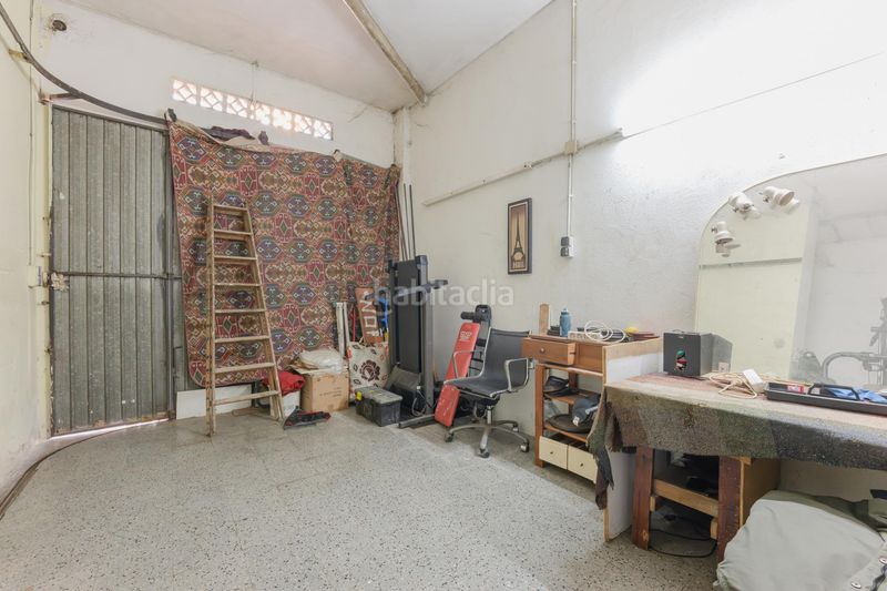 Foto e051c56d-798c-4646-89d6-71891578dd30. Aparcament cotxe a Barri Vell Salt