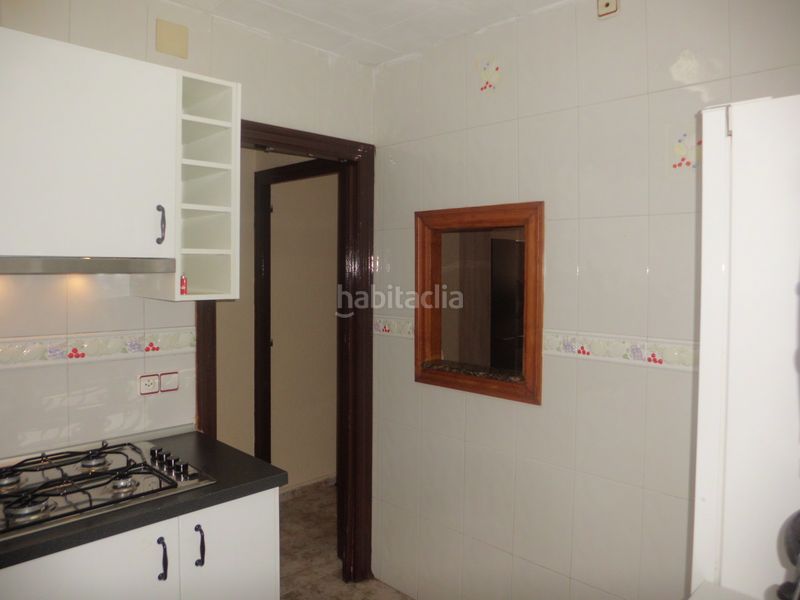 Foto a3201fcd-df22-4de6-b2de-1ed87a2c8b01. Pis amb calefacció a Almeda - El Corte Inglés Cornellà de Llobregat