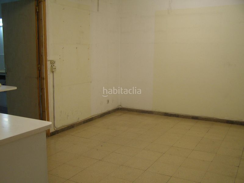 Foto 63c4c948-3e74-4829-af3a-60ff4ea5cbeb. Local comercial a Sant Narcis Girona