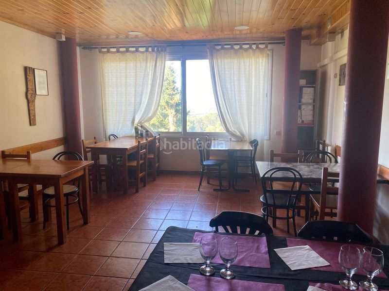 Foto 517cb26b-321e-42f7-b684-f15ebf1d180f. Local comercial se pone a la venta emblemático restaurante en la beguda baixa a pie de carretera, en Sant Llorenç d´Hortons