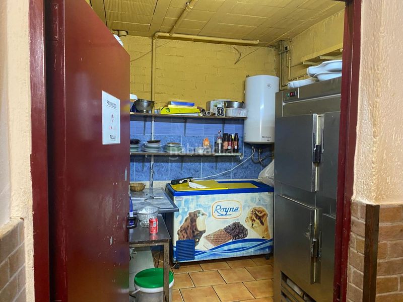 Foto 7c11d02a-4dae-4c32-8d27-63b718476a6f. Local comercial se pone a la venta emblemático restaurante en la beguda baixa a pie de carretera, en Sant Llorenç d´Hortons