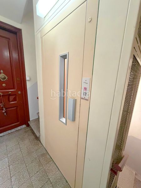 Foto ec7c090b-185a-415d-9818-388eeb5ab8ea. Pis a Raval Barcelona