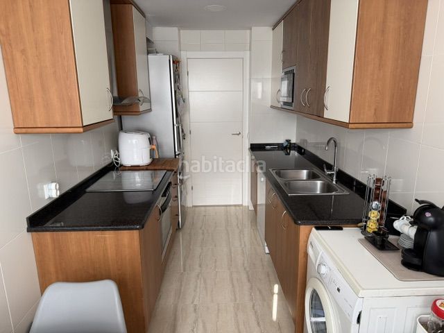 Foto e10a5bca-9a56-45df-8c7a-9f3355404303. Àtic amb calefacció aparcament a Santa Eugenia Girona