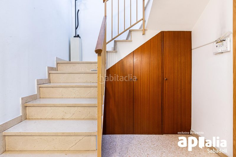 Foto 7beadc55-08ca-4abd-9640-e56c47206649. Casa adossada amb calefacció aparcament a Creu Alta Sabadell