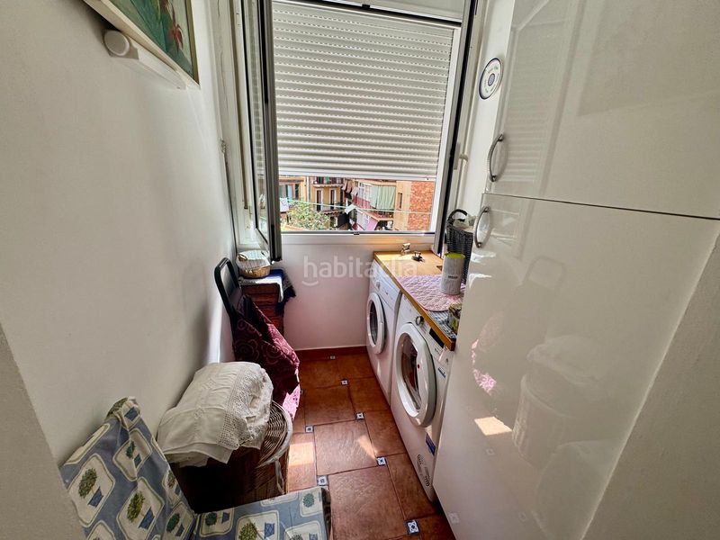 Foto e6b87048-6772-47df-941d-851d09ab3ce5. Pis amb calefacció a Sant Antoni Barcelona