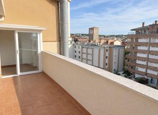 Attico in Eixample Nord. Ático con terraza en pleno centro de girona