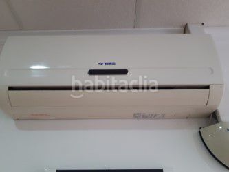 Foto c82a0df0-f5e1-4c6f-afd8-fe5e0f4fdfb9. Aparcament cotxe a Llombai Burriana
