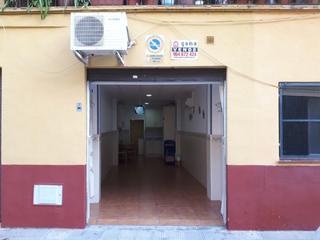 Aparcament cotxe  Eres. Garaje en venta en llombai.