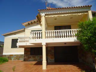 Xalet  N/a. Chalet individual en venta en mohino, 3 dormitorios.