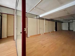 Local Comercial  Jose ramon batalla. Local com. en venta en villarreal  vilareal, 3 despachos.